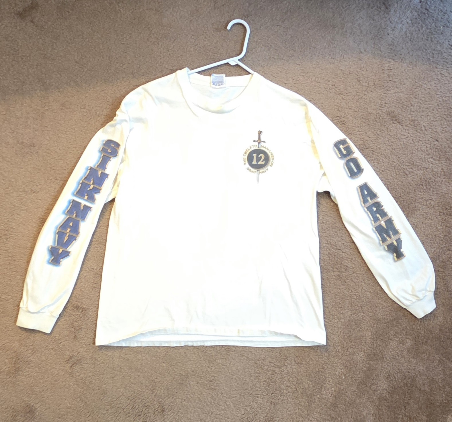 Hanes Beefy-T Men’s XL White Army vs Navy Graphic Crew Neck Long Sleeve T-Shirt