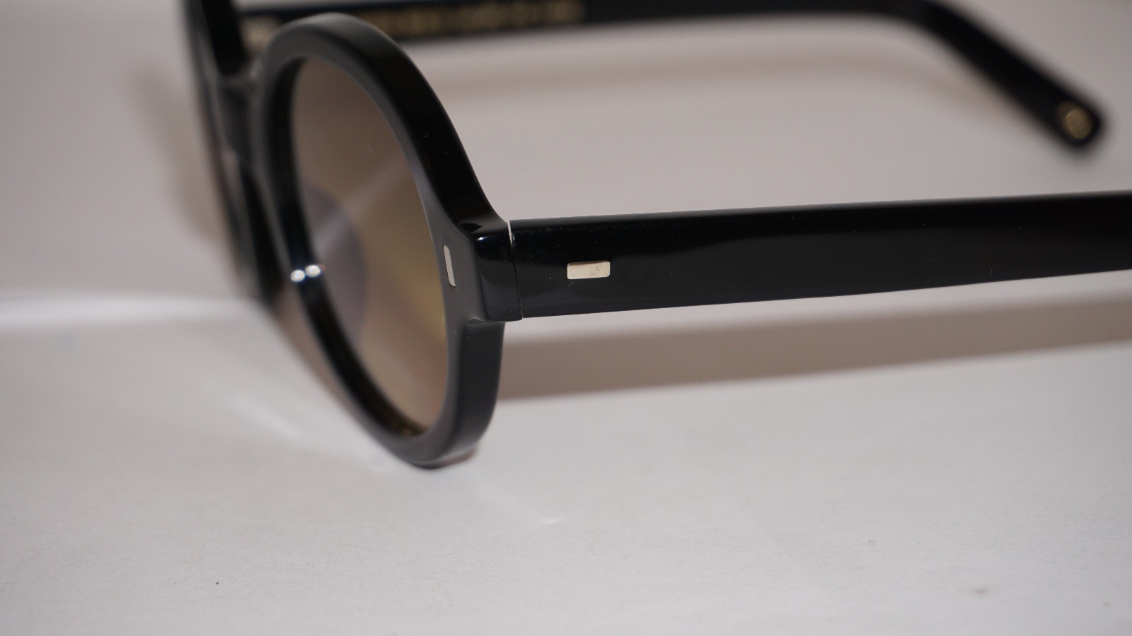 L.G.R Sunglasses REUNION BOLD 4172 Round Black Yellow Gradient 49 25 145