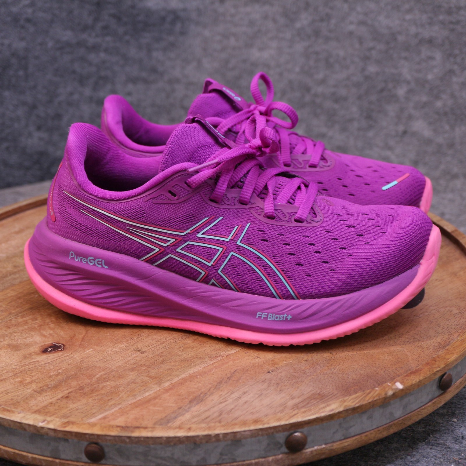 Asics Gel-Cumulus 26 Womens Size 6.5 US Running Shoes Bold Magenta Cyan 1012B599