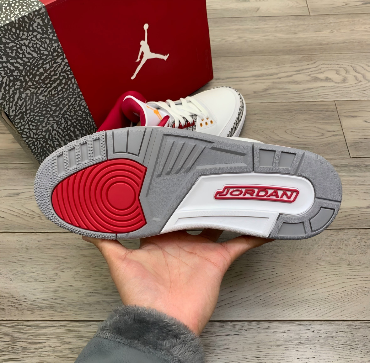 Jordan 3 Retro “Cardinal Red” Mid-Top Retro Basketball Shoes Size US 7-12