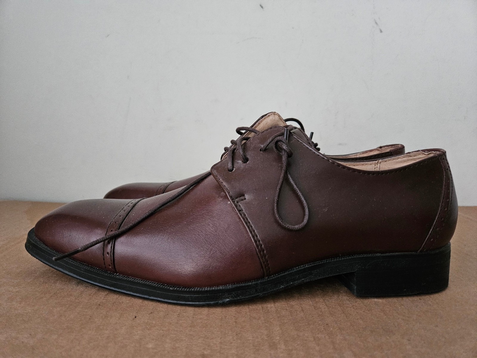 Joseph Abboud Brown Leather Cap Toe Oxford Shoes Mens size 9.5 NEW