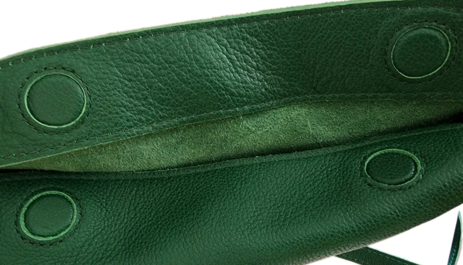 Portland Leather Goods 11.5″ Medium Koala Sling Bag in Green Pebbled Leather