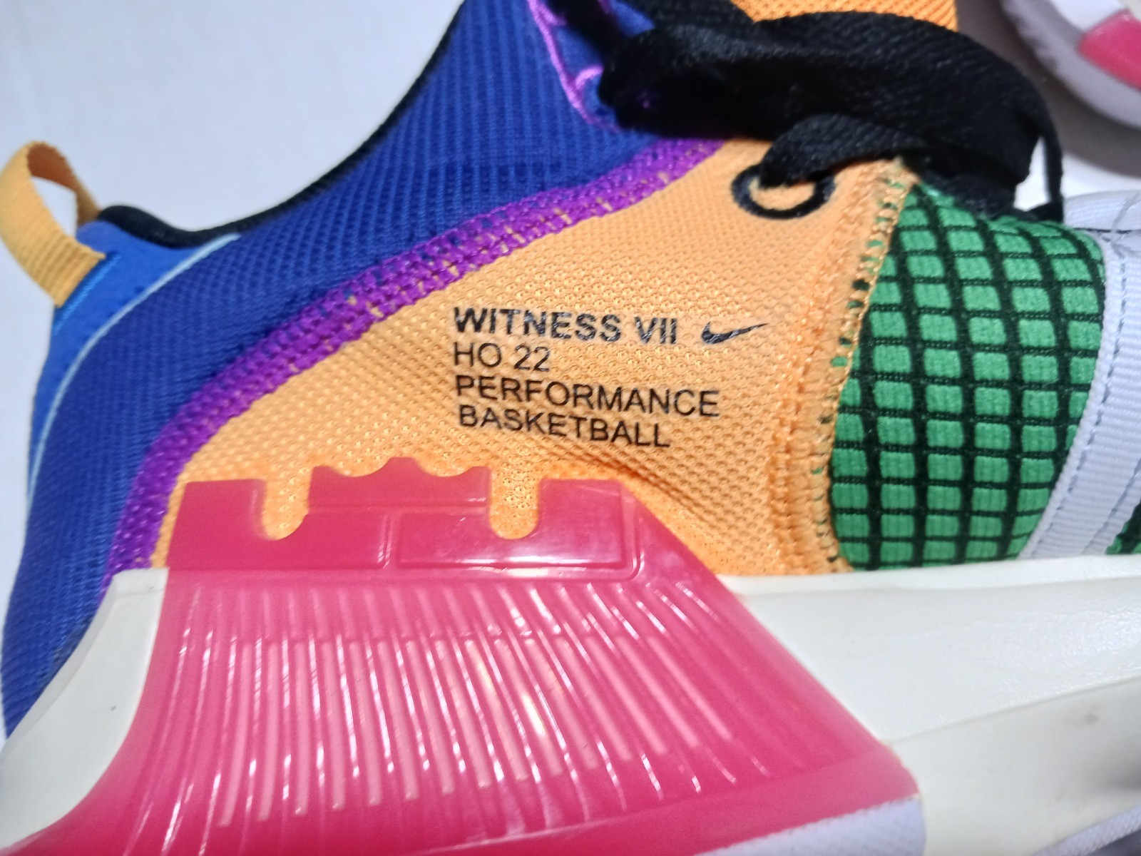 Nike LeBron Witness 7 HO22 Men’s Size 10.5 Basketball Shoes D1123501 Multicolor