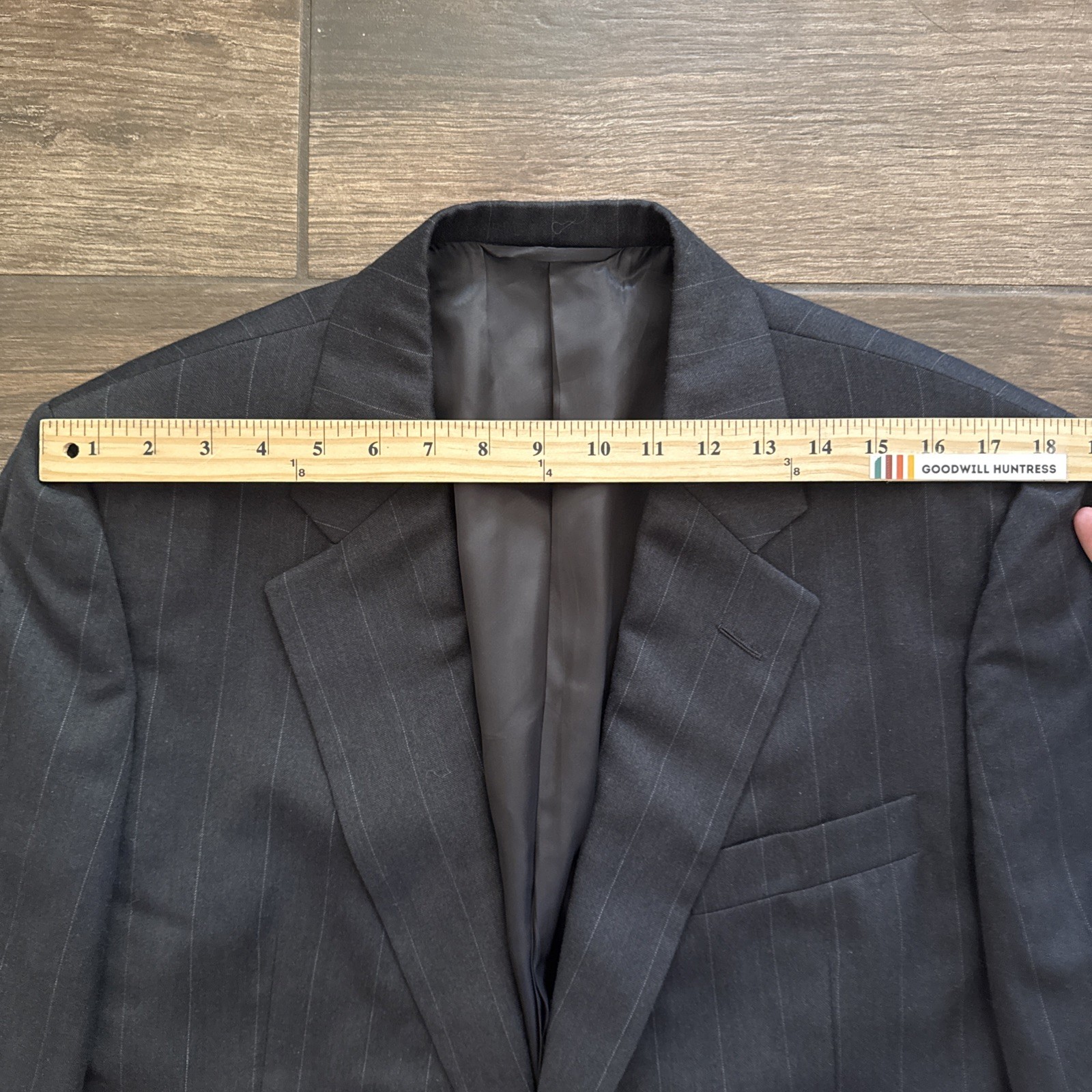 Hickey Freeman Suit Men 42R 32×31 Wool Gray Pinstripe Pleated Cuffed USA