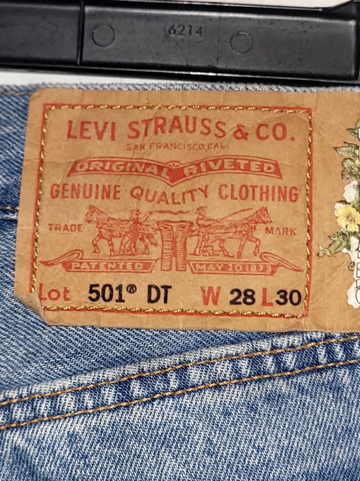 Levi’s 501 DT Denim Tears Cotton Wreath Jeans Levi’s Big E |28×30| Button Fly