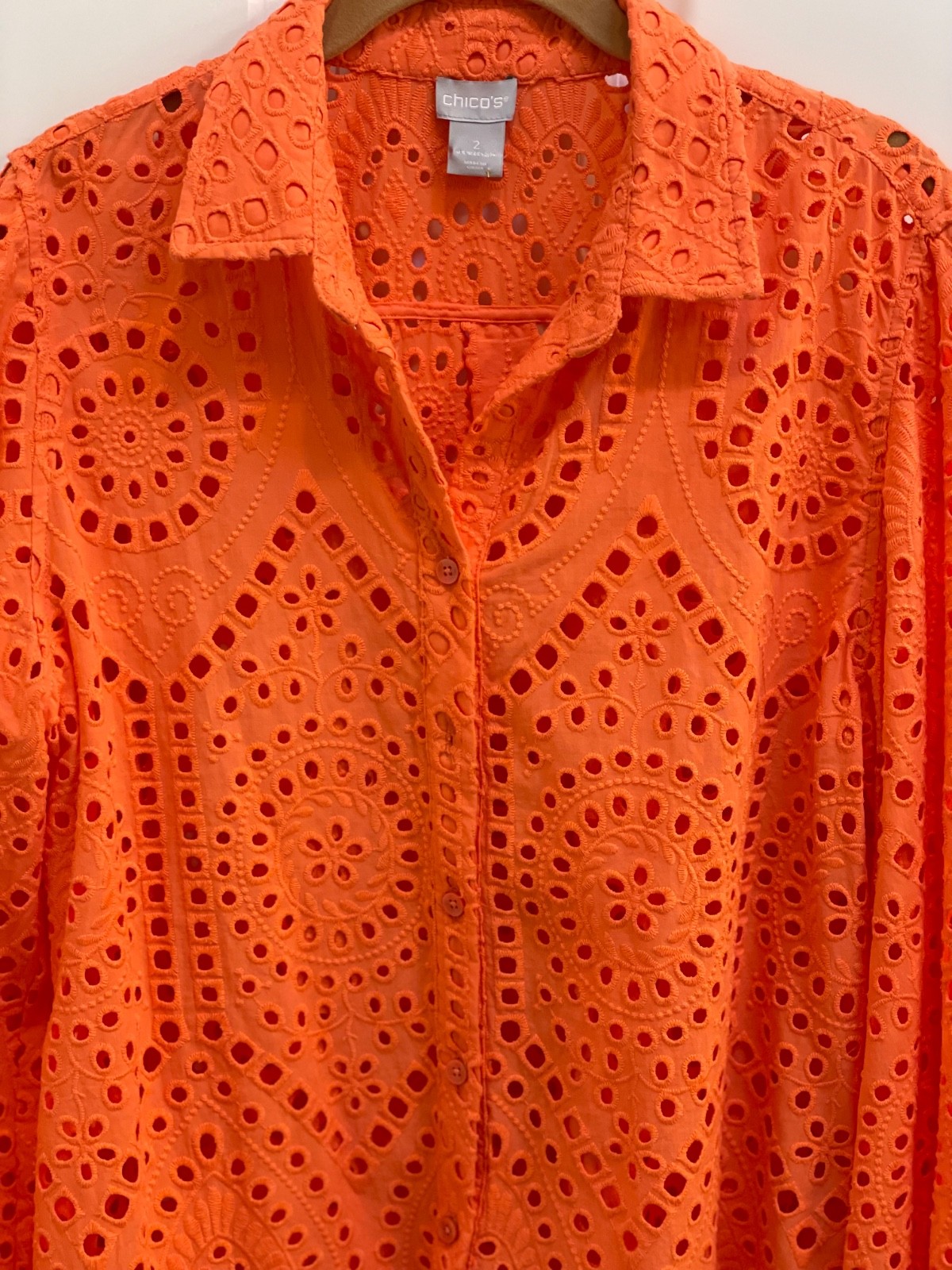 Chicos long sleeve women’s Eyelet Blouse Citrus Orange color SZ 2 US 12/14