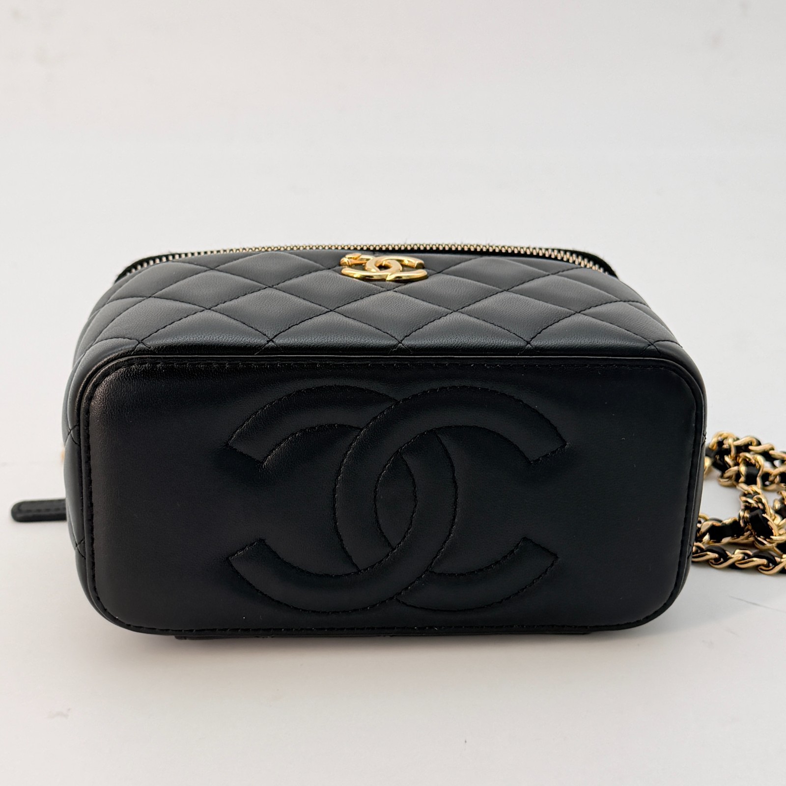 Chanel Vanity Case Lambskin Quilted Top Handle Chain Bag