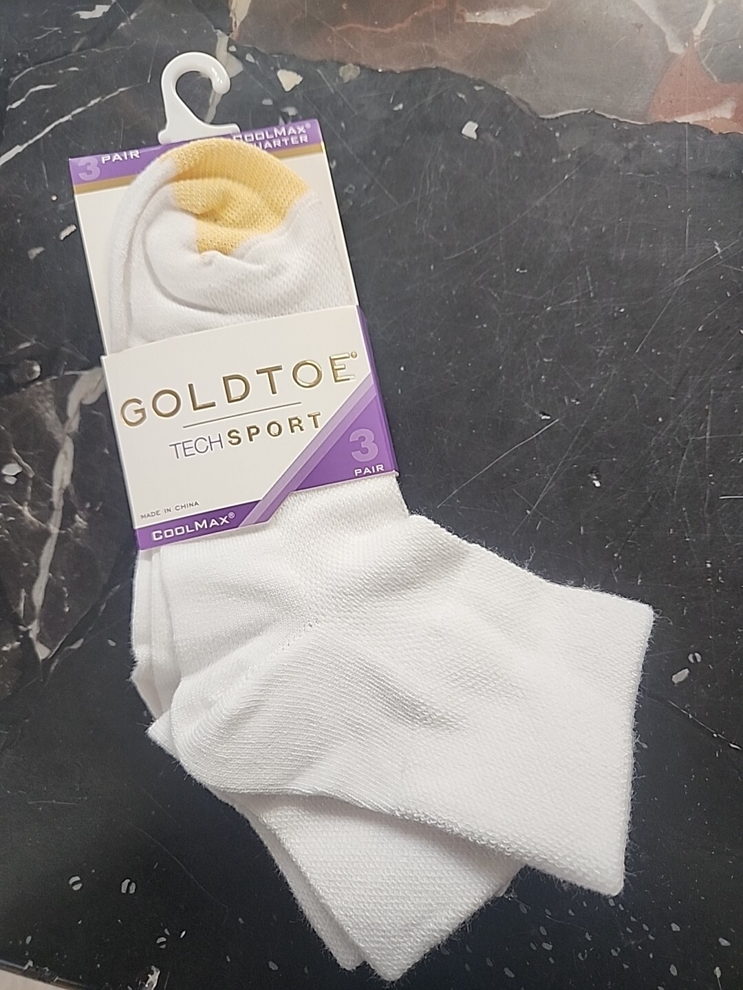 Gold Toe Women’s Tech Sport CoolMax Quarter Ankle Socks (Pack of 3)