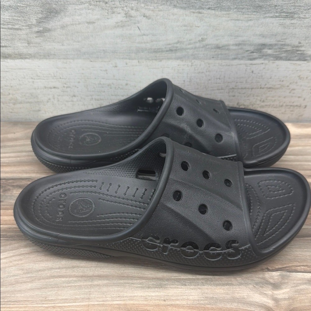 CROCS Unisex Baya Slide Sandals Black size Men 9 Women 11