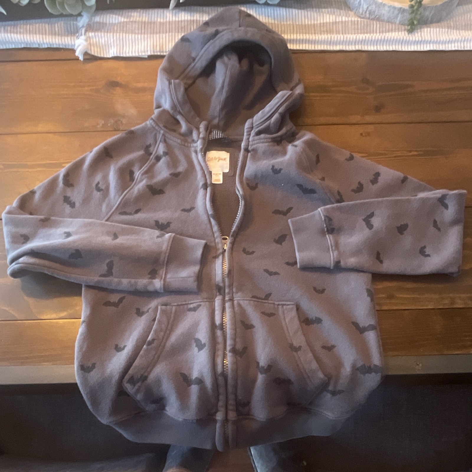 Batman Hoodie- Cat & Jack Boys Gray Fleece Full Zip Hoodie M (8/10)