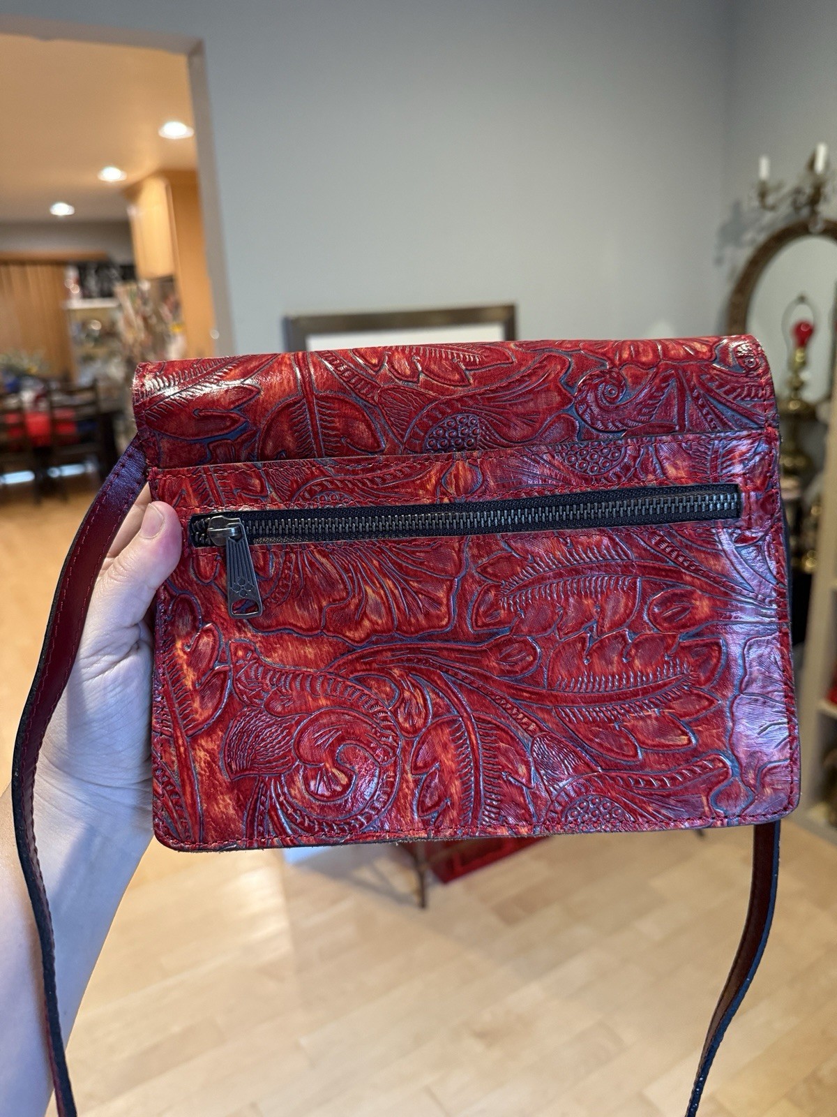 PATRICIA NASH LEATHER BURNISHED TOOLED LAURENTINA RED CROSSBODY NWT MSRP $169