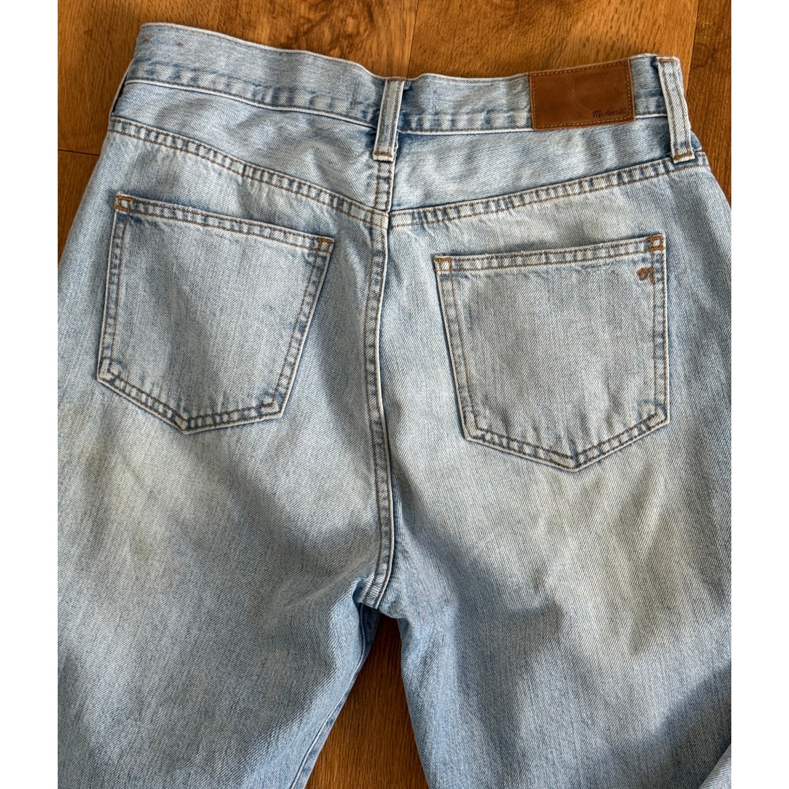 Levi Strauss Co 314 Shaping Straight Jeans Women’s Size 29 Light Wash Denim
