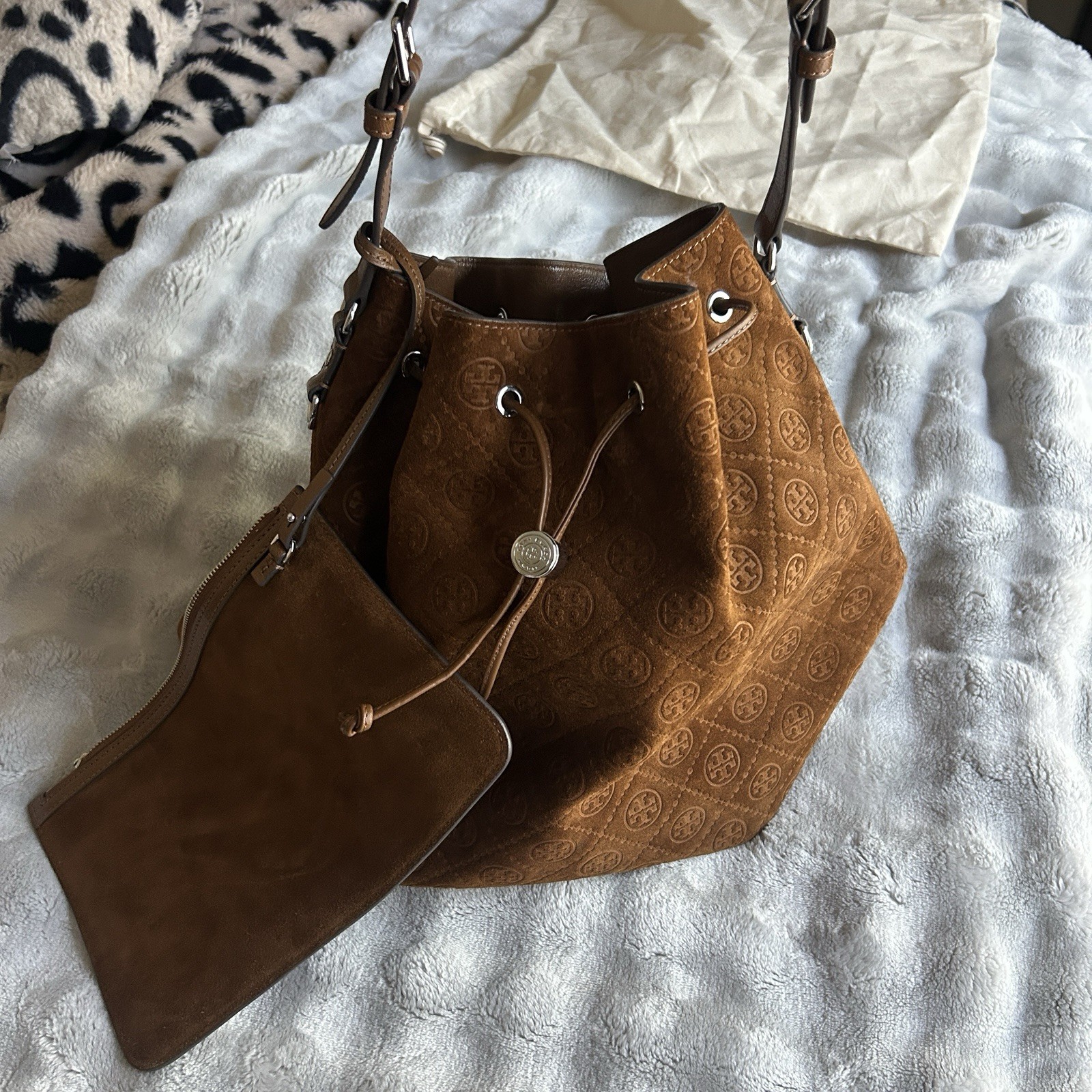 Tory Burch T Monogram Suede Oversized Bucket Bag in chicory brown