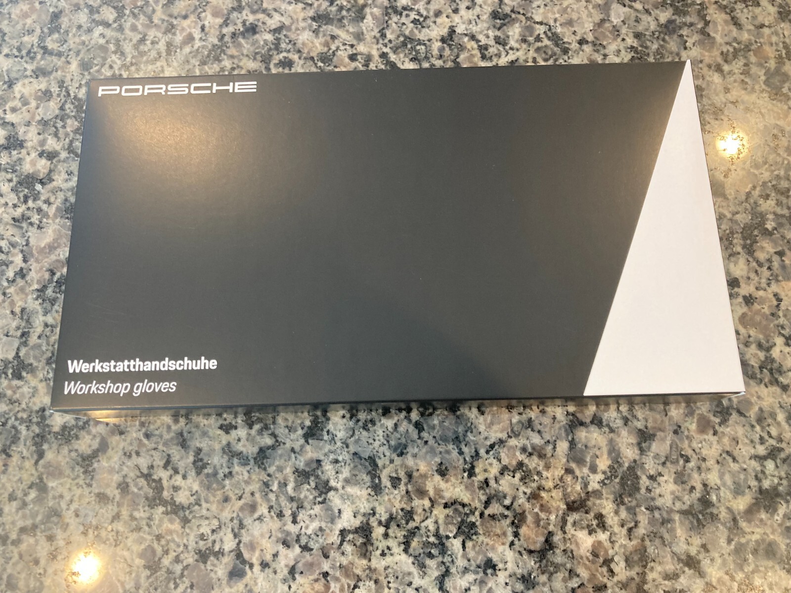 PORSCHE DESIGN FACTORY, OEM TECHNICIAN/SHOP/WORK GLOVES. MEDIUM SIZE 9. UNUSED.