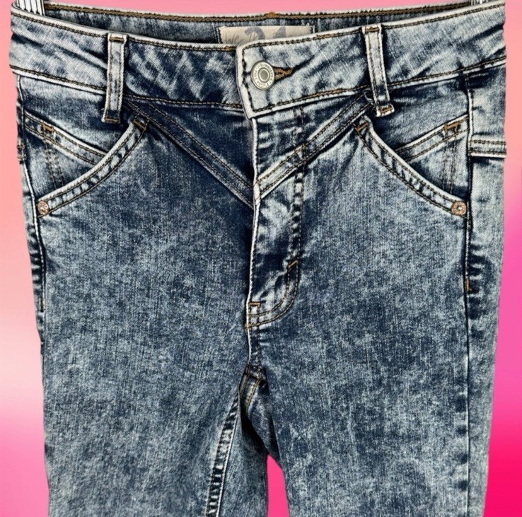We The Free People Women Jeans 24 Denim Skinny Wash Acid Wash 27.5 in Inseam NWT