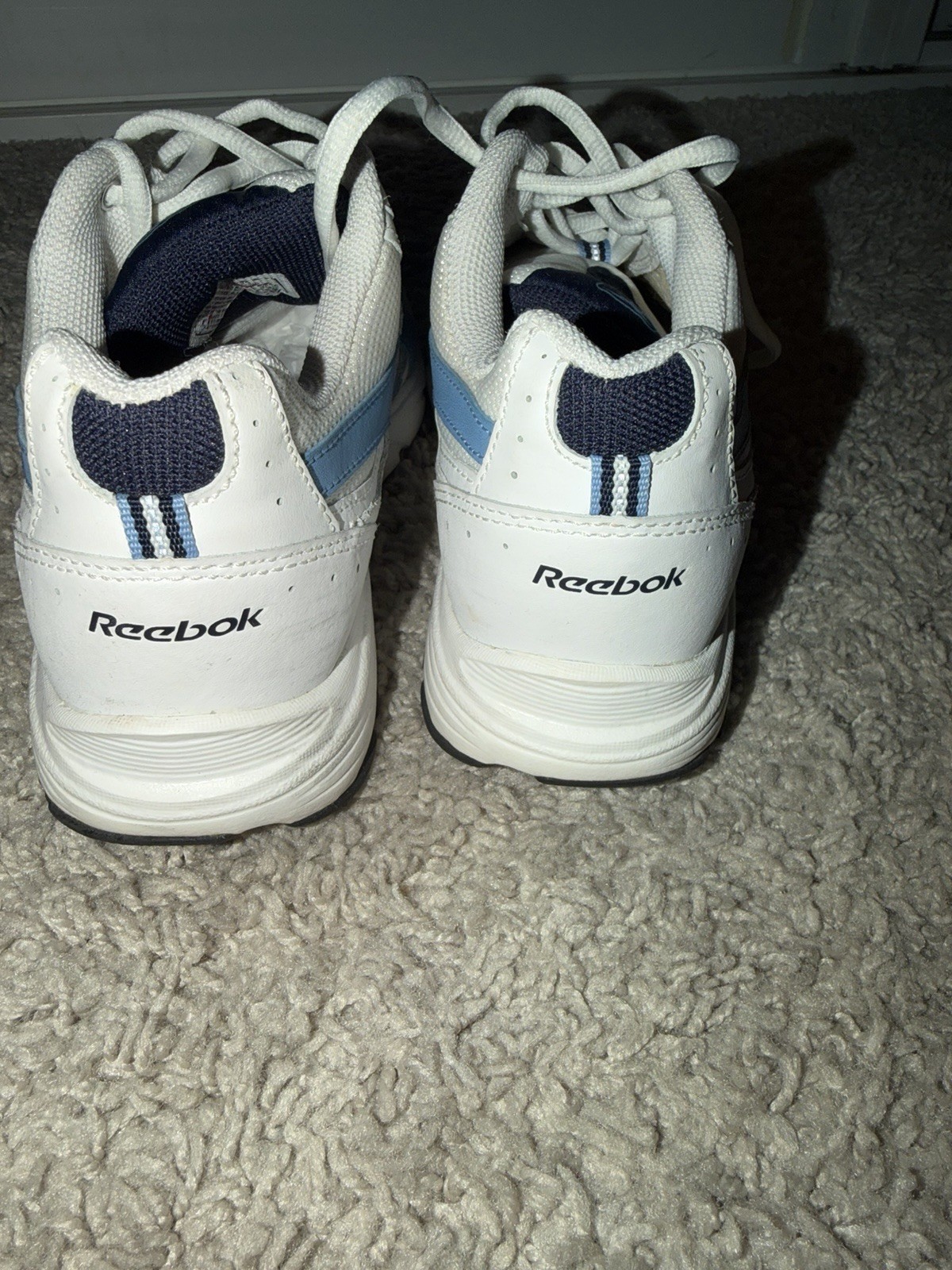 Reebok Classic Leather and Mesh Vintage Y2K Womens Size 6.5 Sneakers