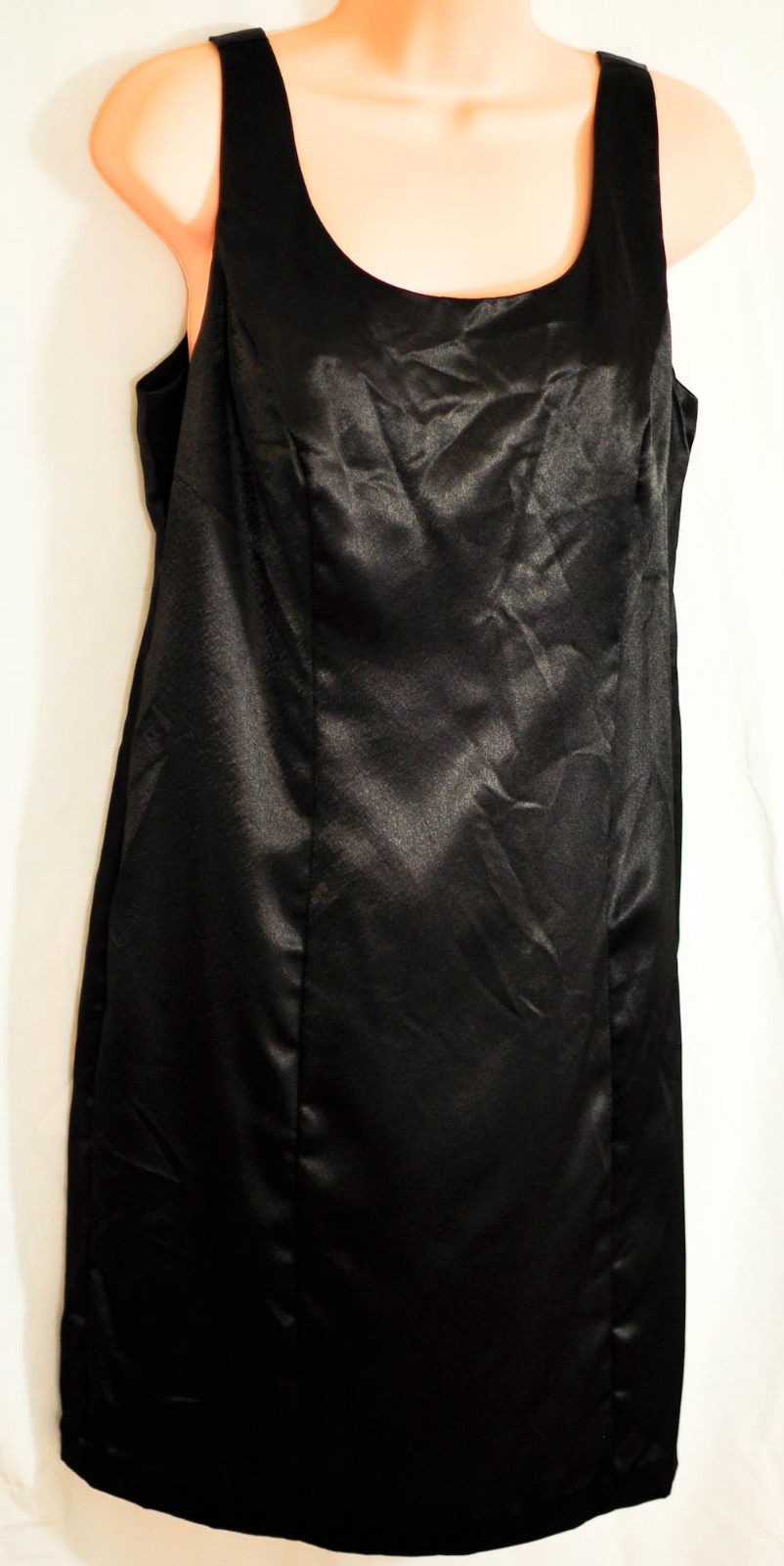 women’s Tiana b. dressy dress size 10 black sleeveless sateen polyester lined