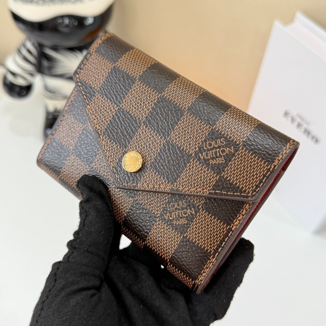 Louis Rosalie Coin Purse – Classic Monogram Envelope Style