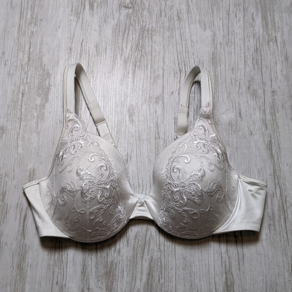 Bali White Floral Lace Overlay Deep U Neckline Underwire Bra Size 34C