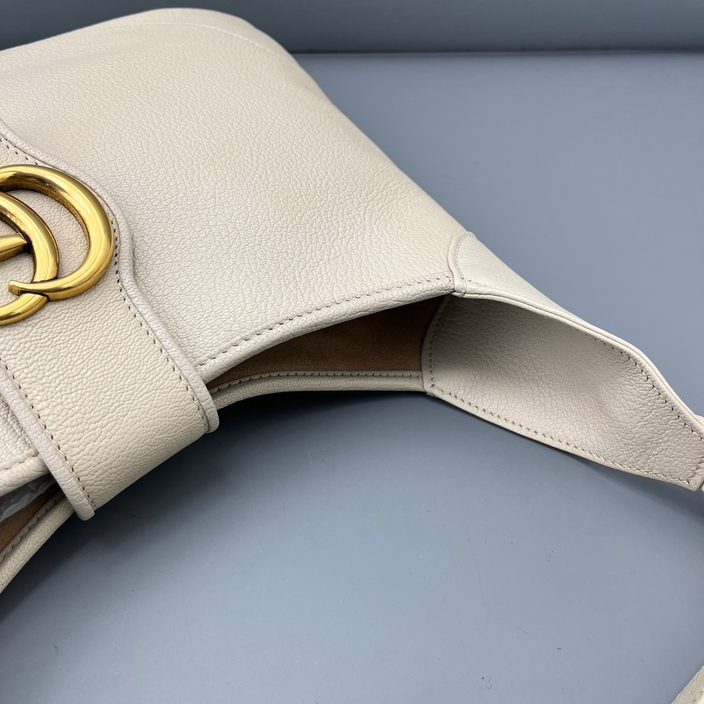 Gucci Pre-Owned Authentic Underarm Bag 39*25*6cm Free Tracked Shipping