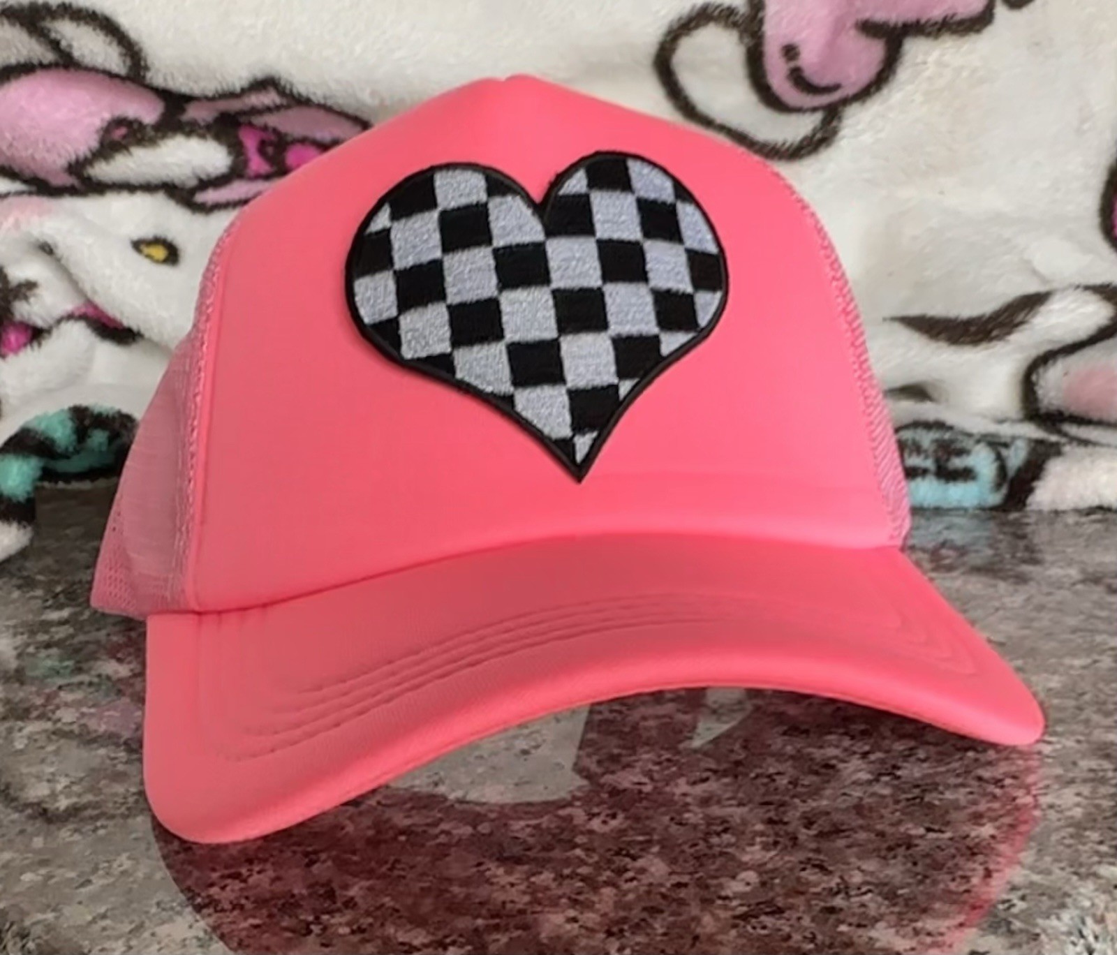 Hot PINK Checkered Heart Hat Foam Mesh Baseball Cap Snapback Hats Caps Retro