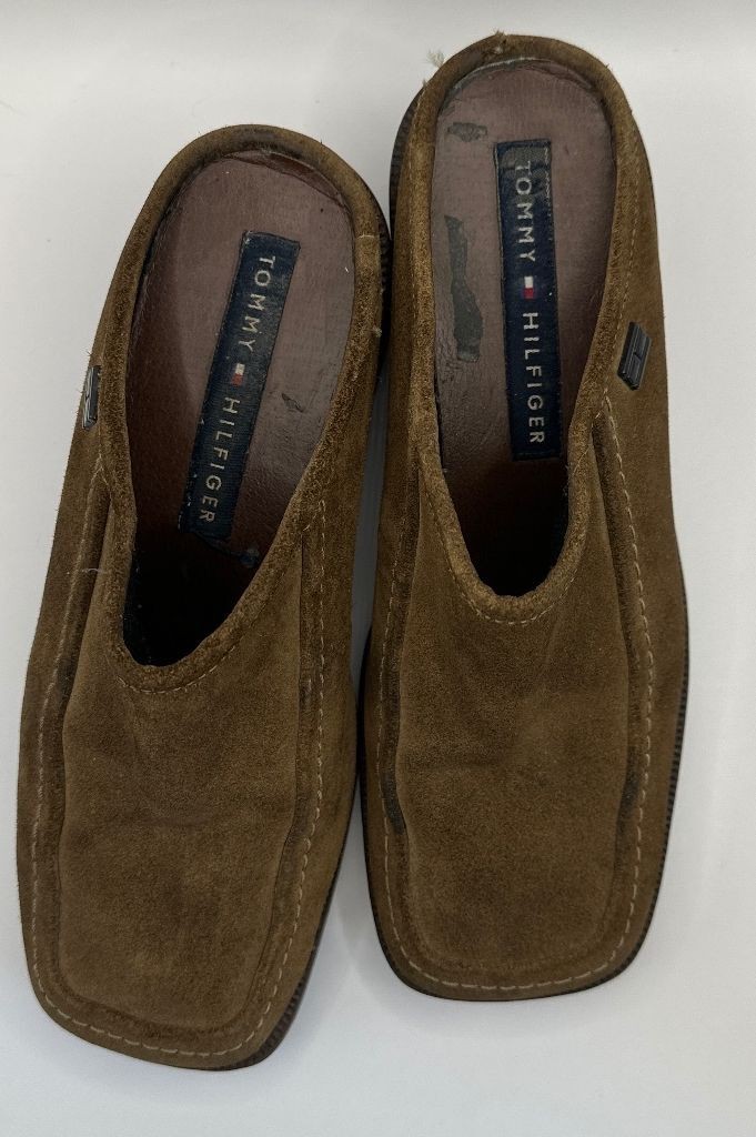 Vintage Womens Tommy Hilfiger Brown Square-Toed Suede Clogs 2.25″ heel Size 6.5M