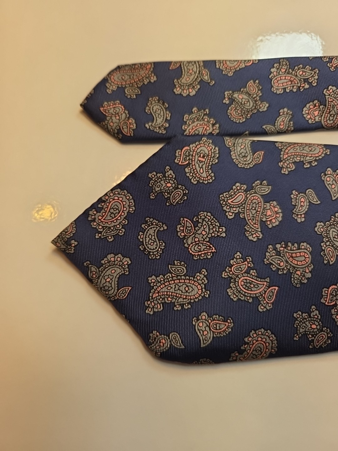 Johnny Carson Vintage Silk Tie Paisley Multicolor Men’s Classic 57″‑60″