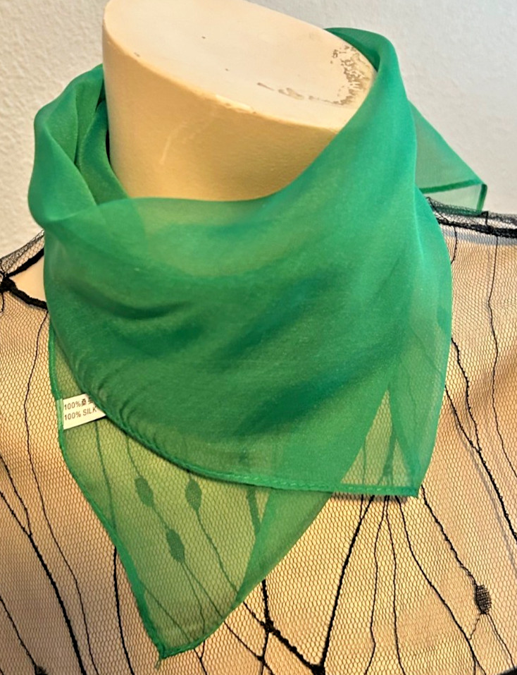 NEW 20 x 21 In. Small Sq. Green Solid Color 100% Mulberry Silk Scarf- SS 1039