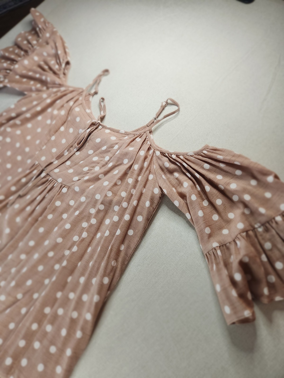 Mustard Seed Off-Shoulder Polka Dot Ruffle Tie Lined Blouse S S18564 #014