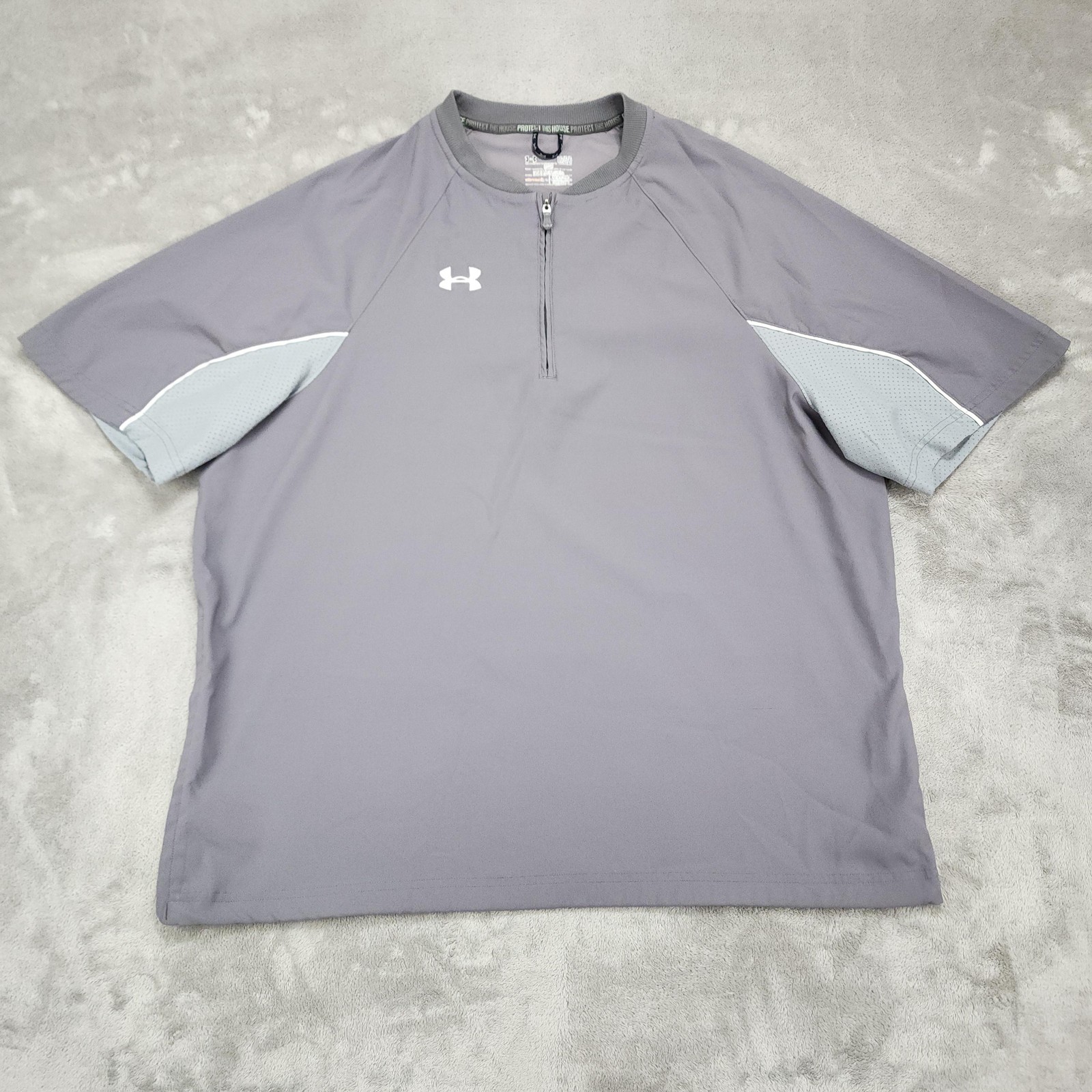 Under Armour Pullover Mens L Gray 1/4 Zip Mock Neck Moisture Wicking Athletic