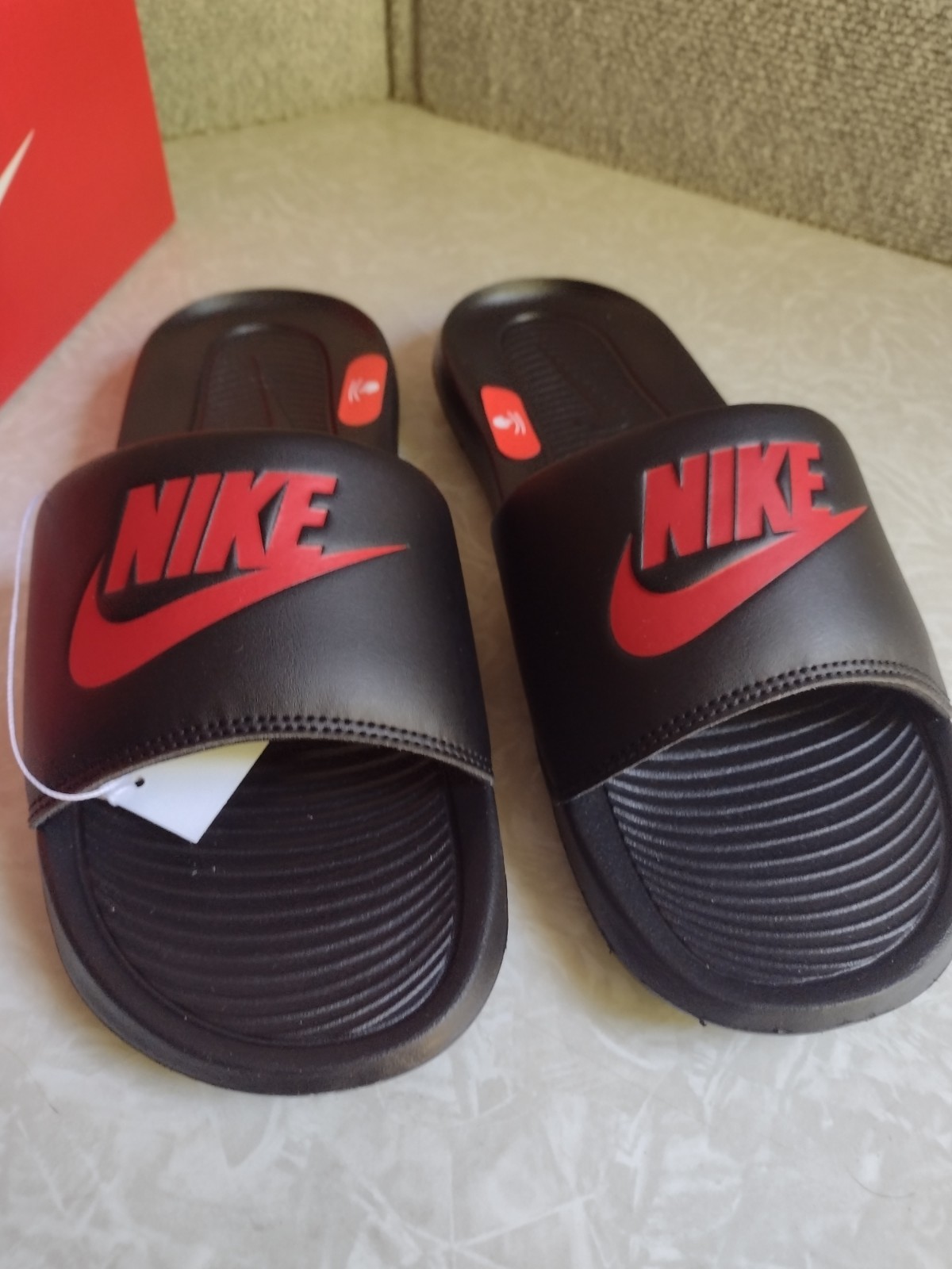 NEW, Men’s Nike Victori One Slides Black/University Red, Style # CN9675 004
