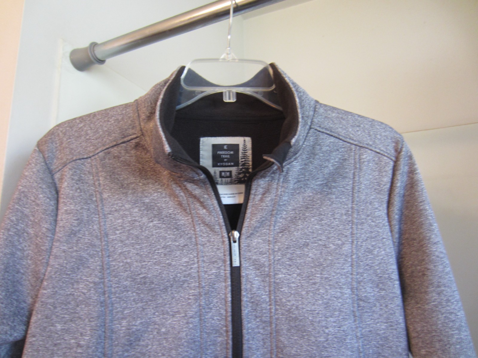 NWOT women’s soft shell jacket Freedom Trail by Kyodan Size M purple color