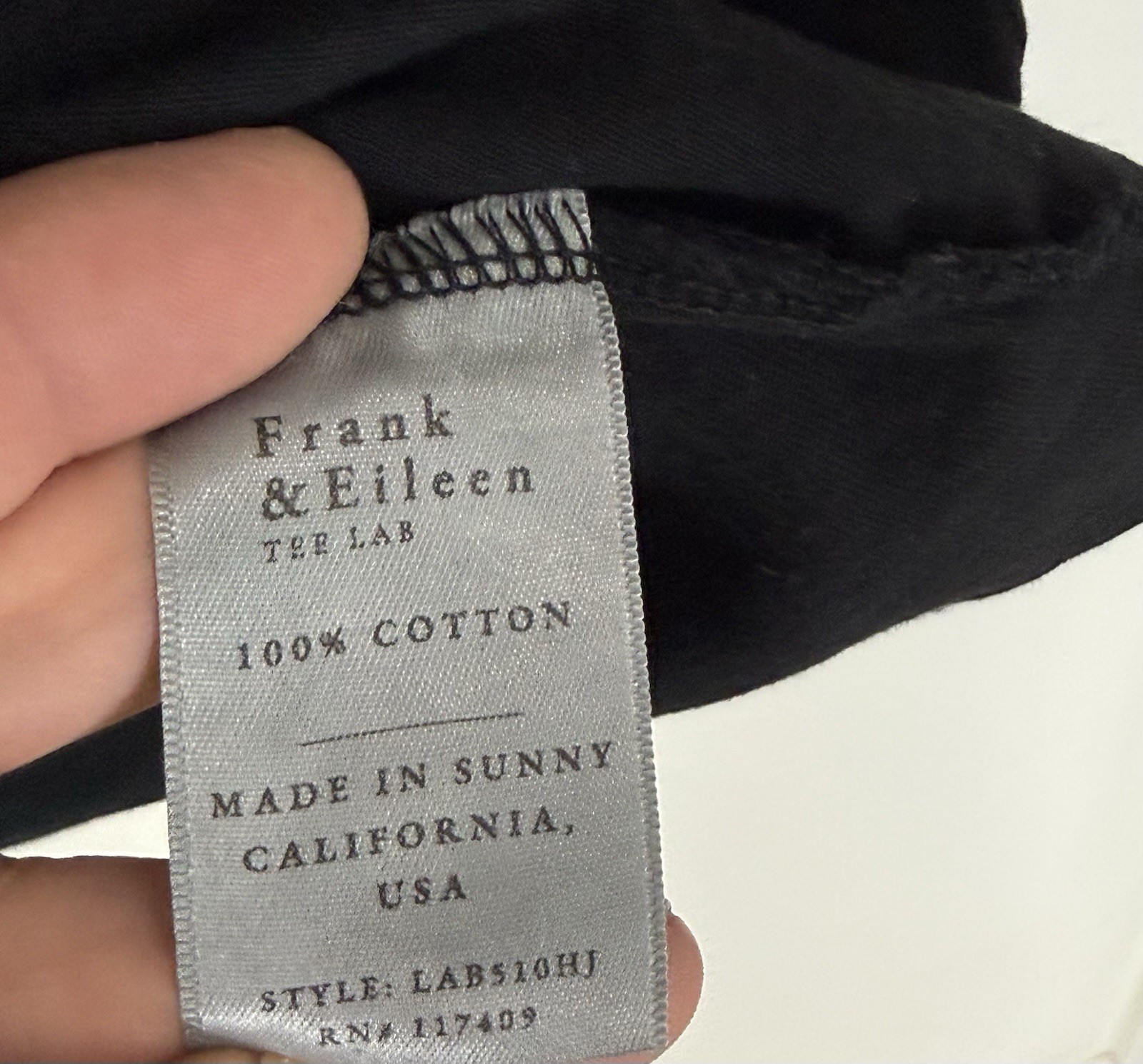 Frank & Eileen Patrick Popover Henley Black Size Large EUC