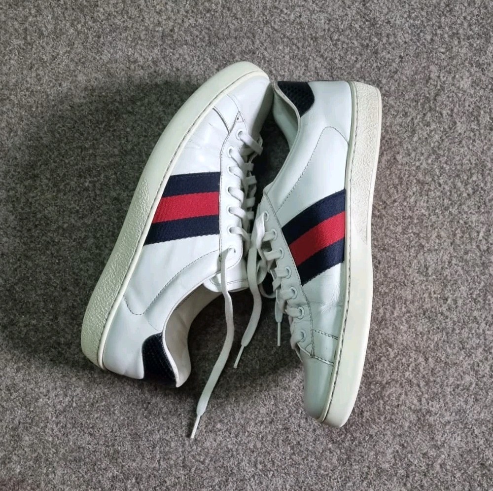 Gucci Shoes Men Ace Sneakers White Leather Navy Red Web Stripe Gucci Size 9 US
