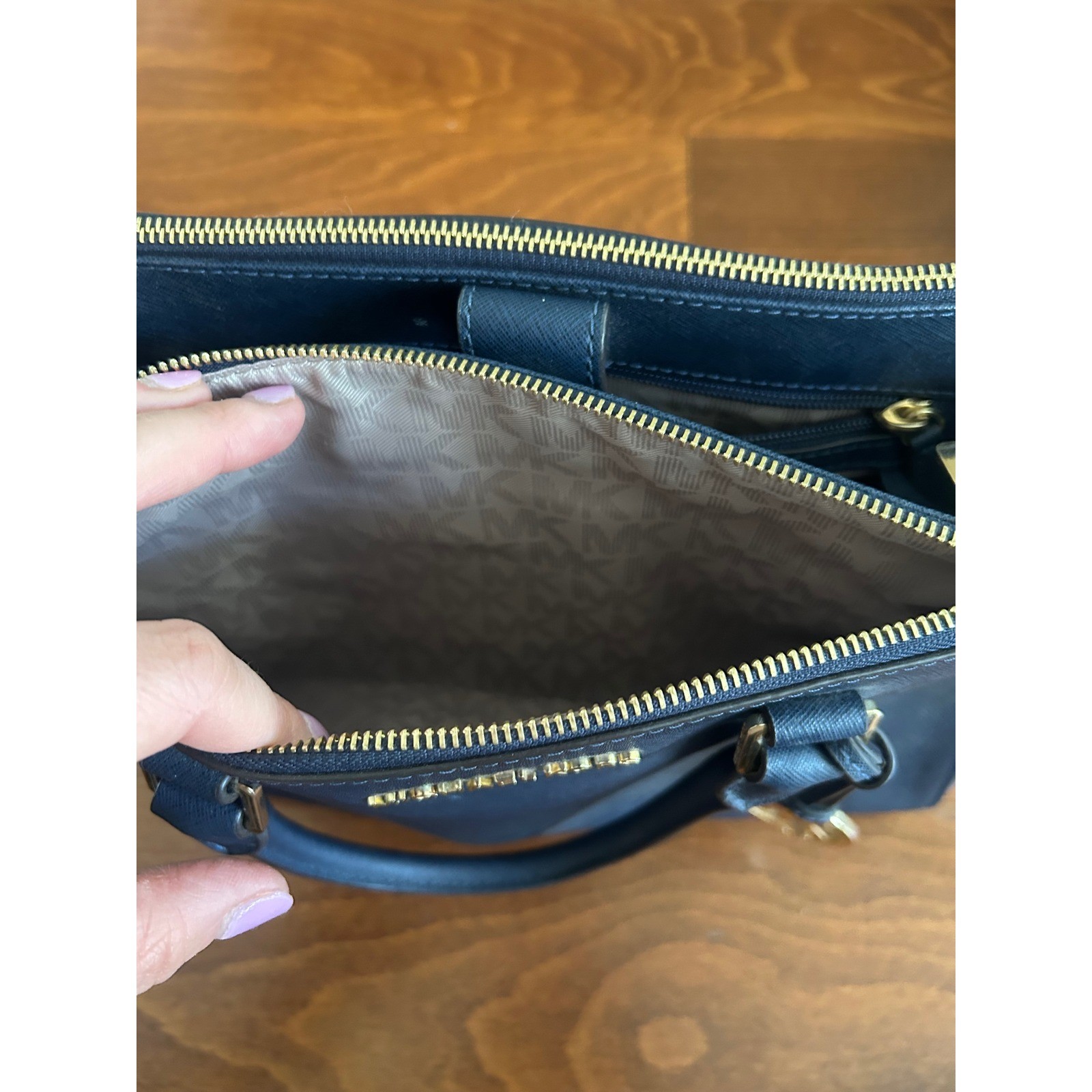 Michael Kors Savannah Navy Blue Saffiano Leather Satchel Crossbody Bag Gold Tone