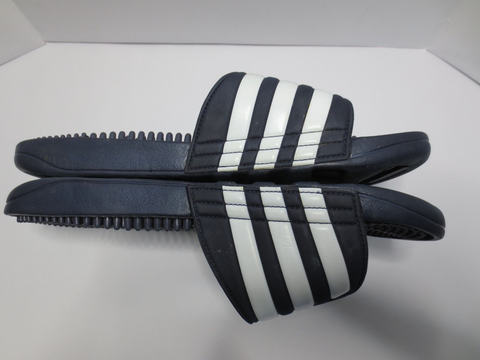 Adidas Adissage Slides – Navy/White – Men’s size 11 – Good Used Condition