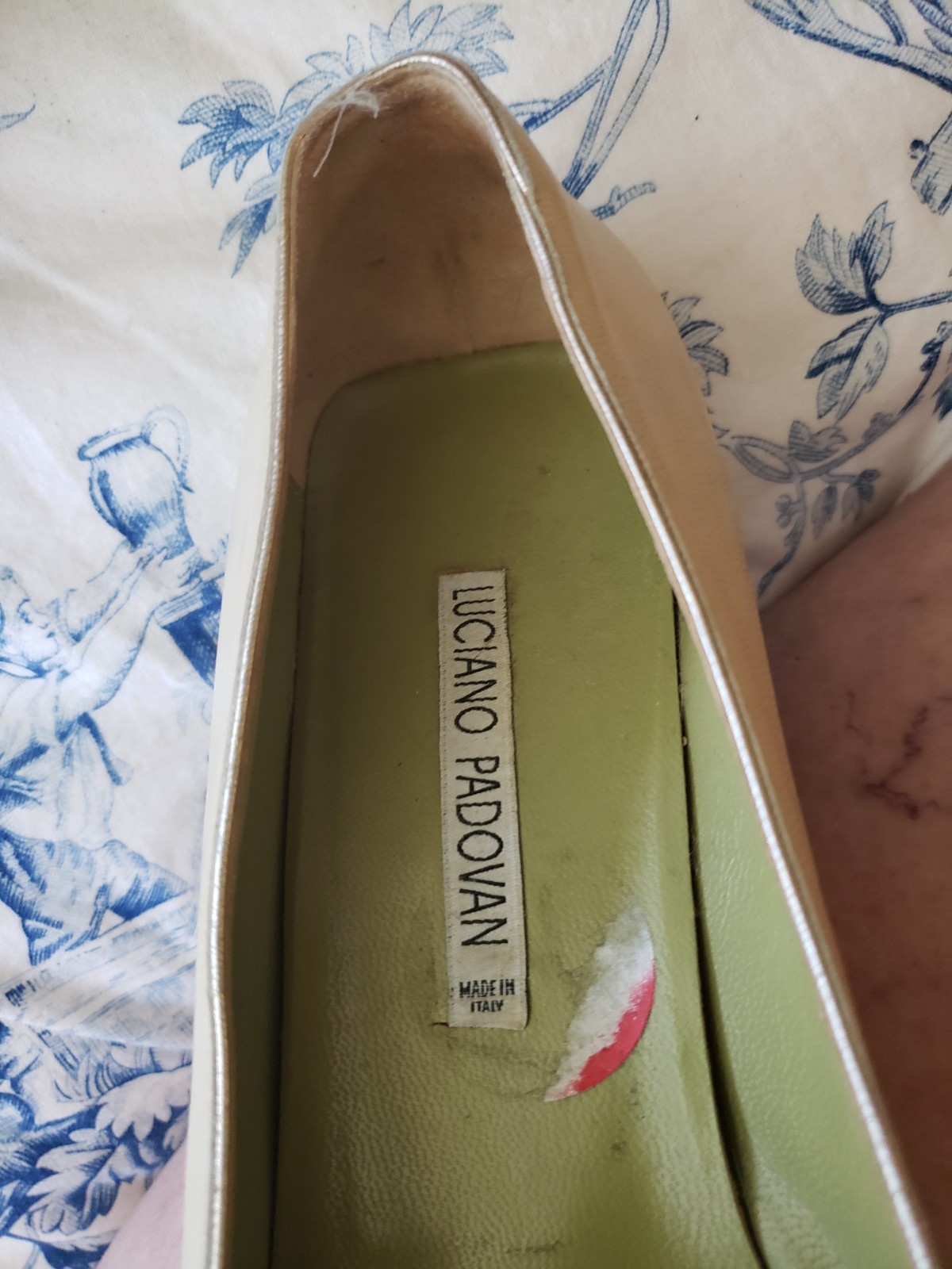Luca Padovane elegant small kitten square heel Cream leather 8.5 M EUC