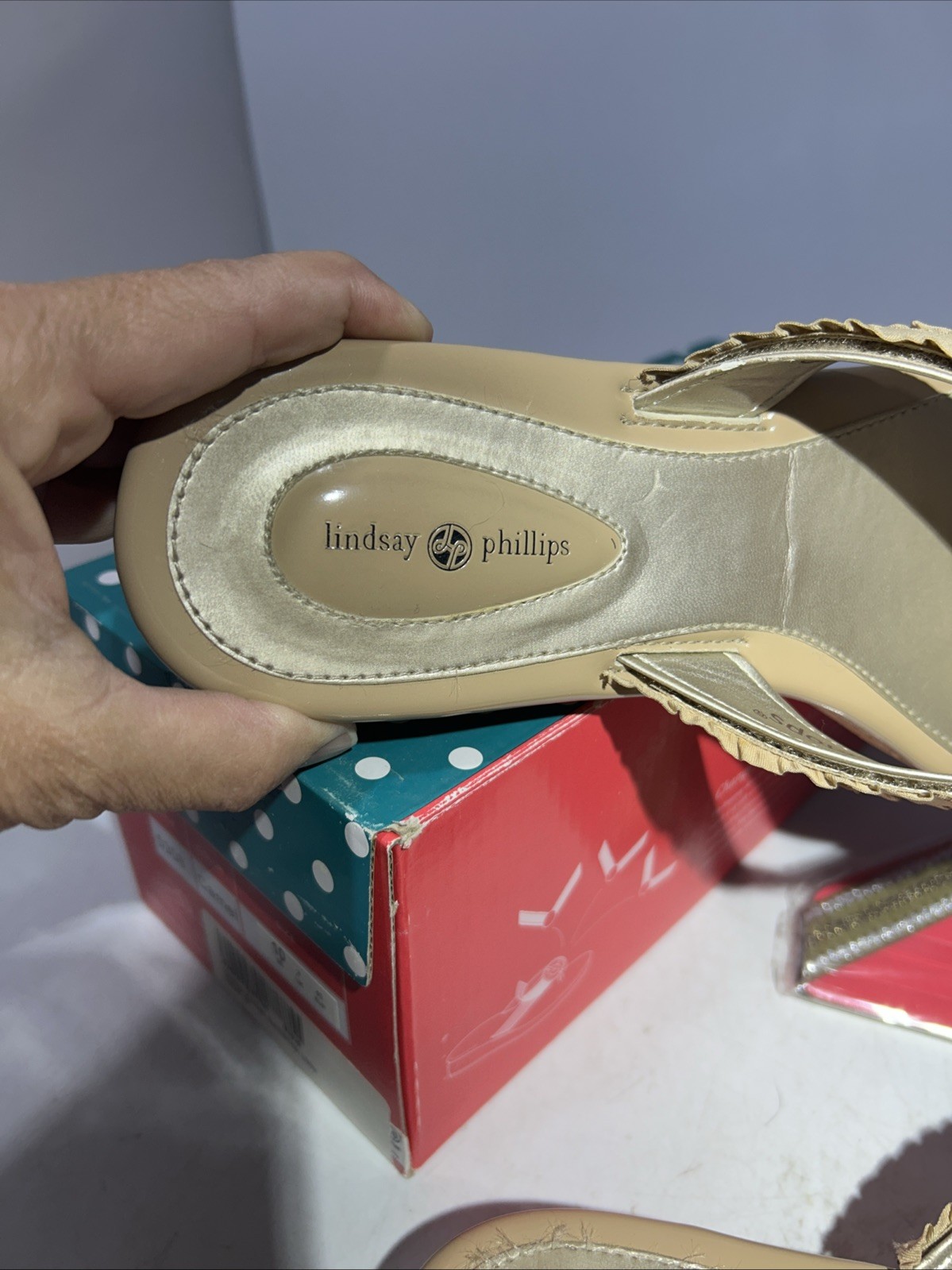Lindsay Phillips Camel Beige Switchflops Flip Flops W10 NEW STRAP Size 10