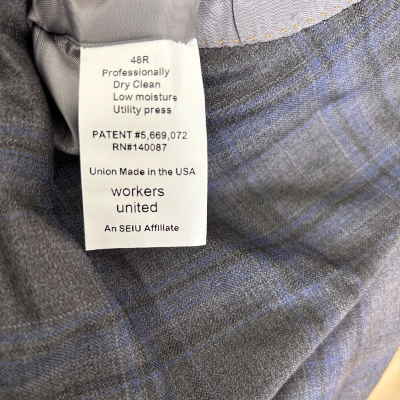 Hart Schaffner Marx Blazer Men’s 48R Gray Blue Plaid 2-Button Union Made in USA