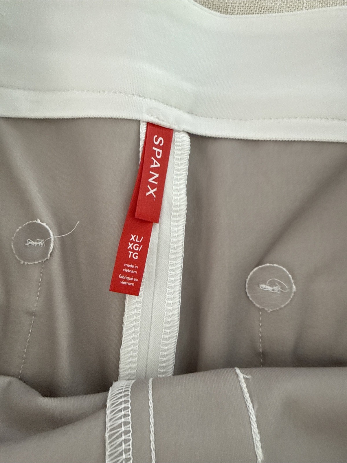 Spanx High Waisted Shorts Womens XL White Lined Stretch High Rise Outdoor Beach