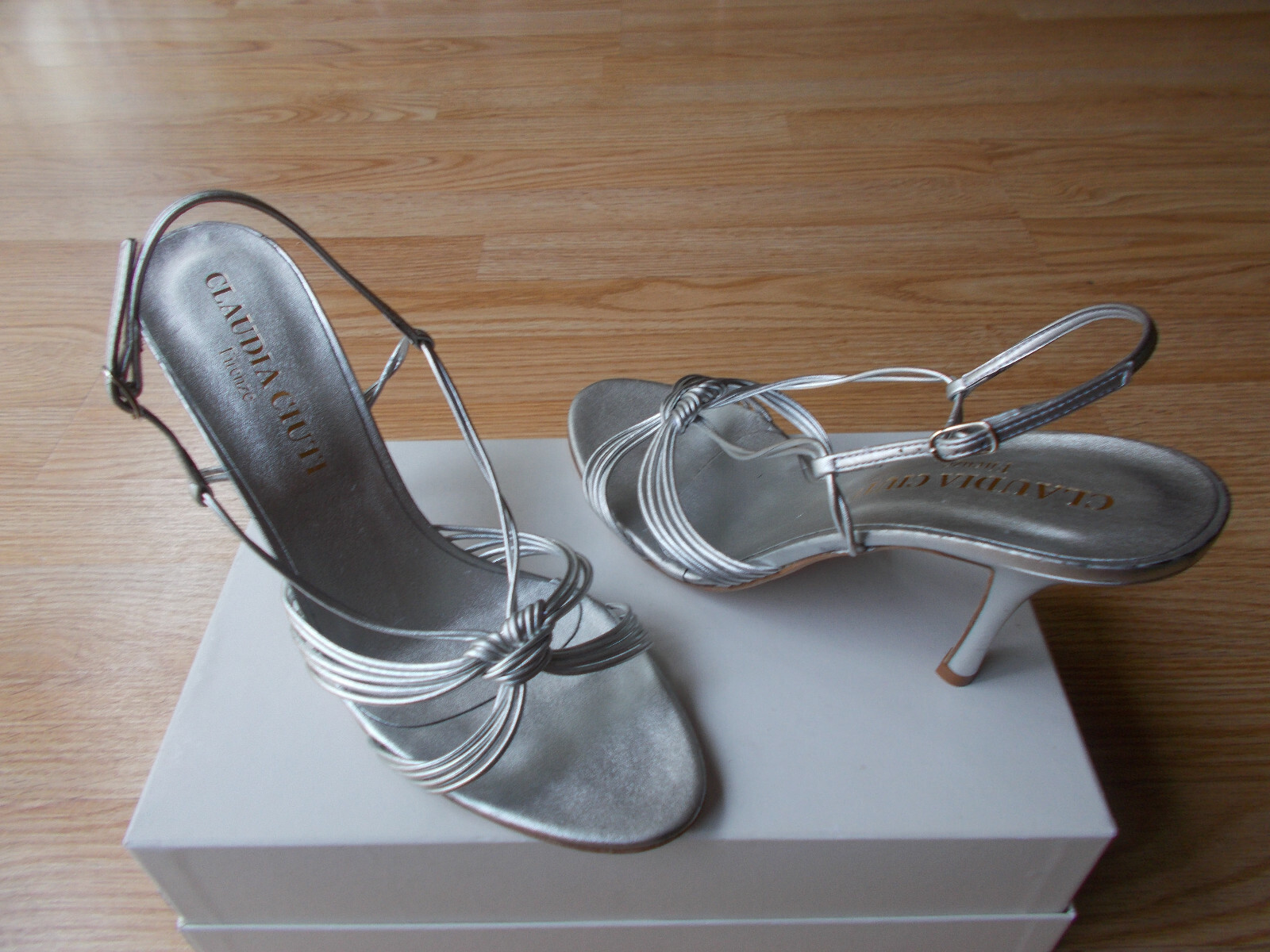 Claudia Ciuti Strappy Sandals Heels Slingbacks Silver Nappa Leather sz 10.5 NEW