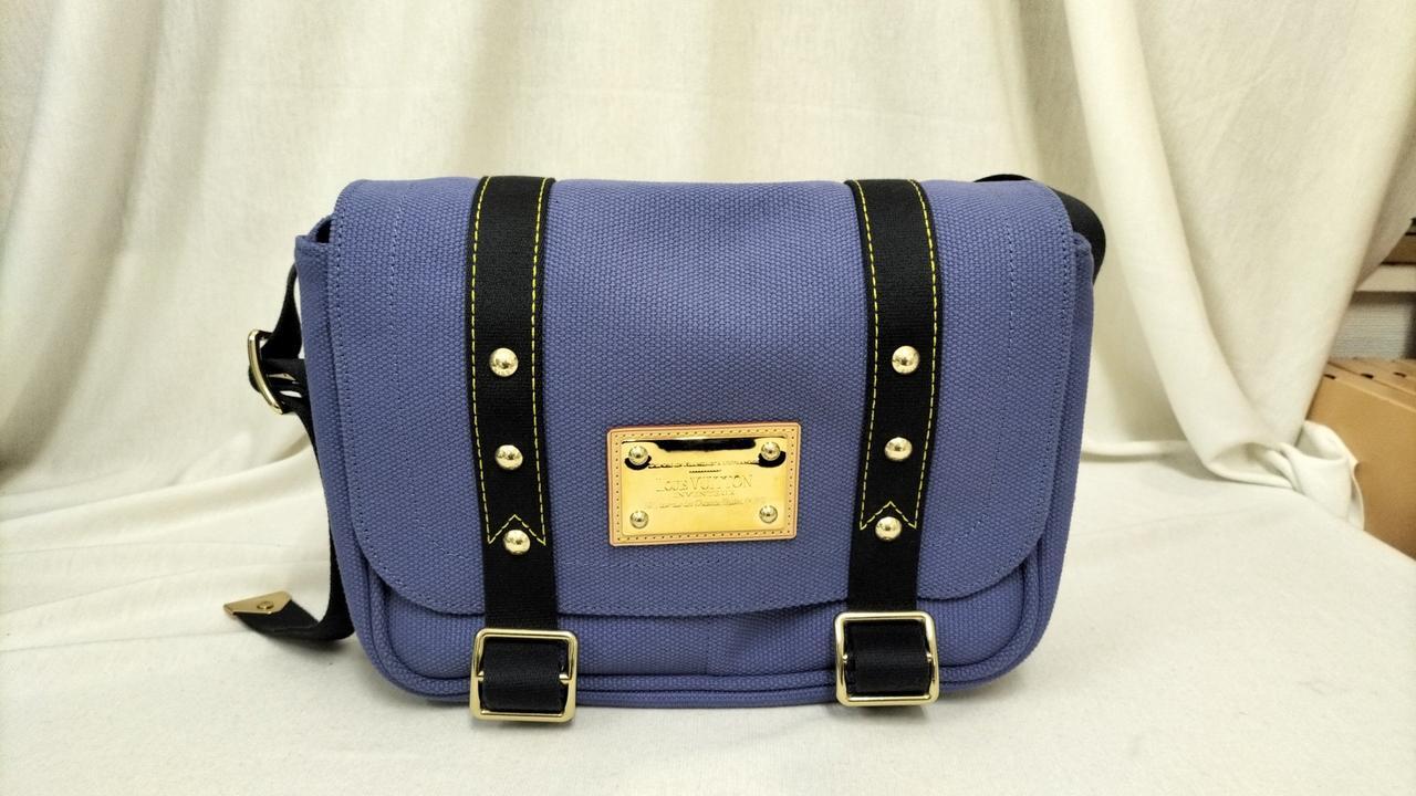 Louis Vuitton Antigua Sac Shoulder Bag 10.6 inch