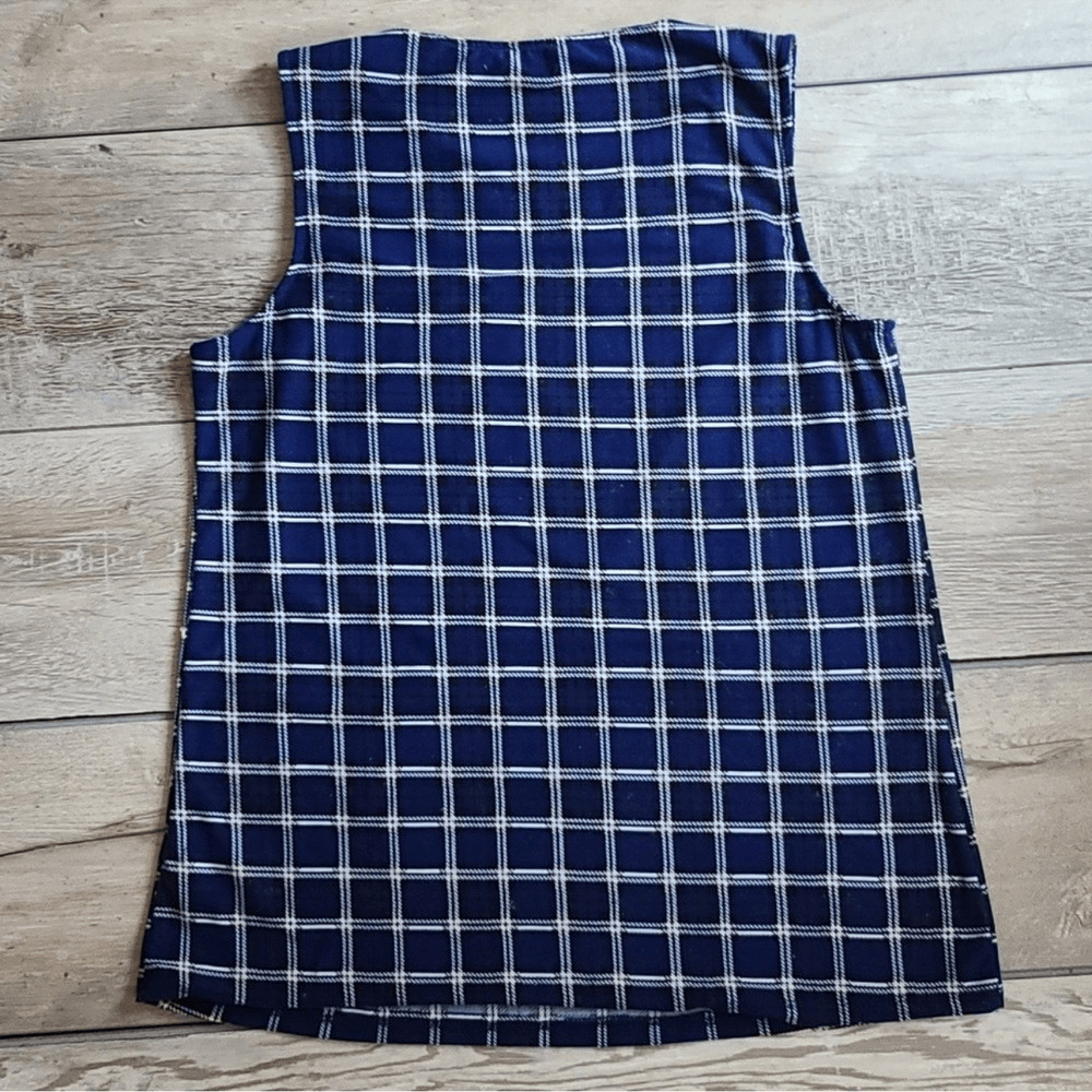 EUC White Birch Navy Checkerboard Sleeveless Top Neck Cut Out – Size Medium
