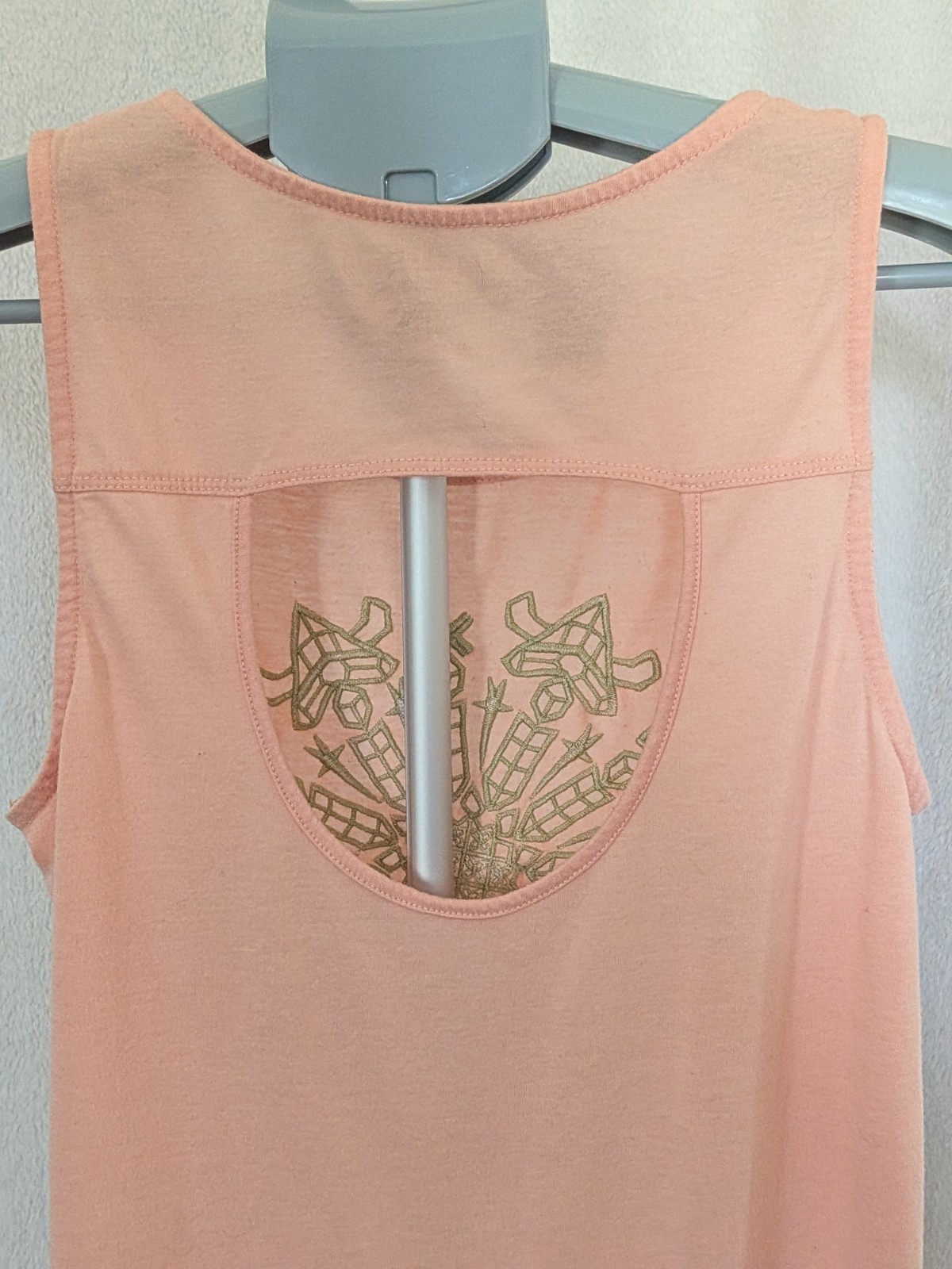 Dream Out Loud by Selena Gomez Tank Top Size M Peach Coral High Low Embroidered