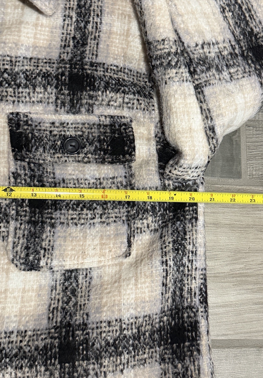 Ambiance Outerwear Button Down Black Cream Plaid Womens Jacket Shacket Small