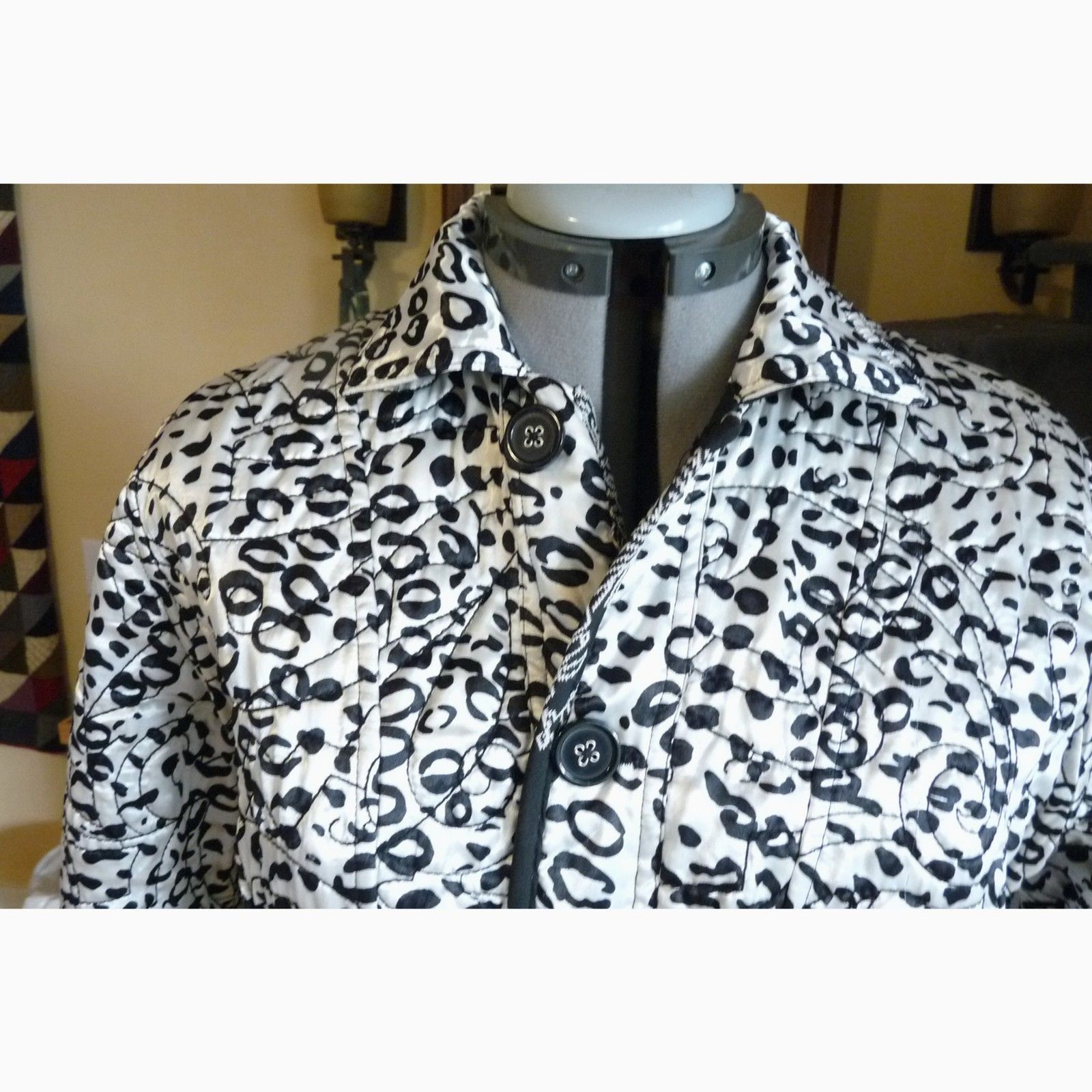 Reversible Quilted Light Fitted Jacket Animal Print & graphic embroidery sides L