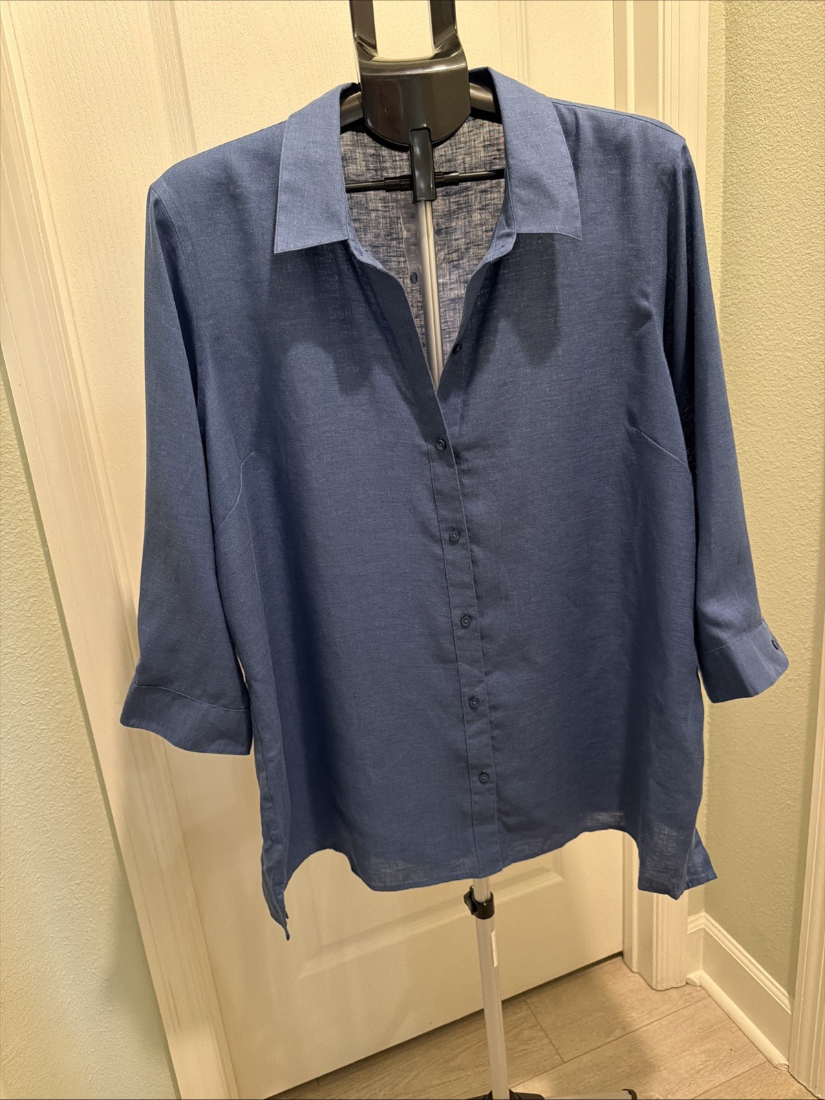 New Coldwater Creek Womens 100% Linen Button Up Shirt XL Blue Minimalist Coastal