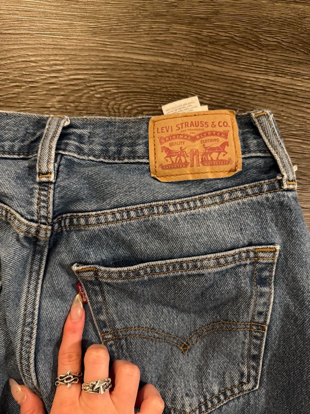 Levi’s ’94 Baggy Wide Leg Jeans in Light Wash Denim