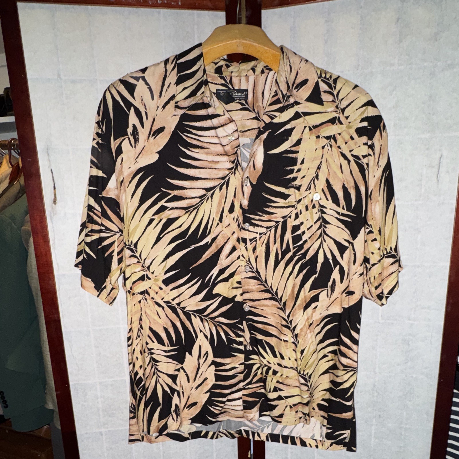 Tori Richard Hawaiian Tropical Floral Rayon Button-Up Shirt XL Black/Beige