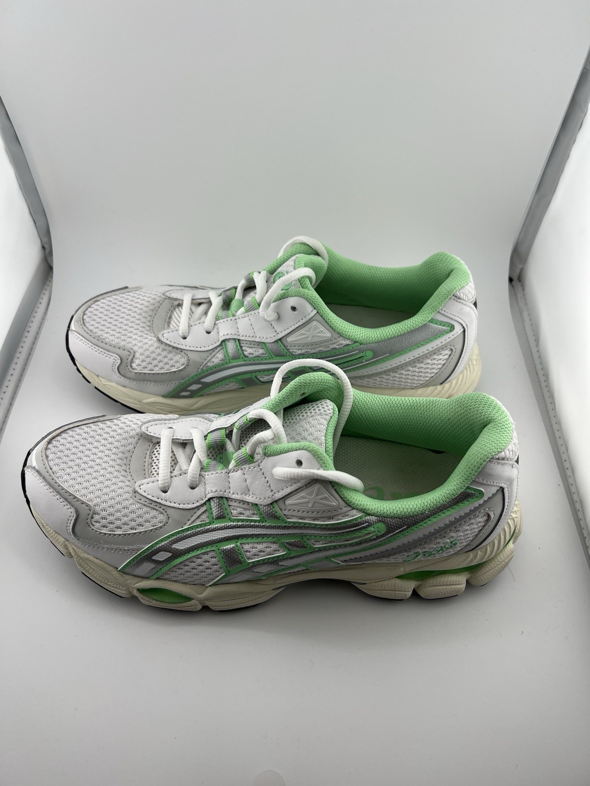 ASICS GEL-NYC 2055 White/menthol Size 7.5 Men’s/womens 9
